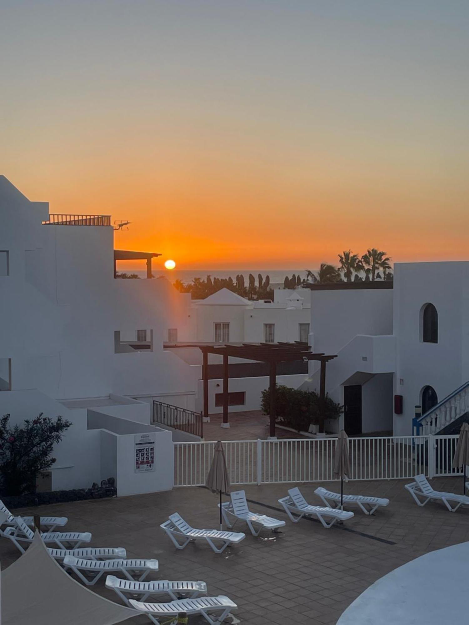 Pistachio Apartment 323 - Lanzarote Apartment Costa Teguise Exterior photo